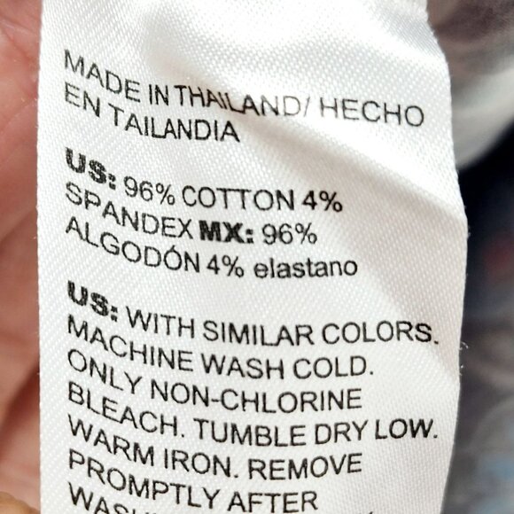 Chicos Womens Shirt Floral Button-Up Size 4 Black/Red/Blue Long Sleeve - Picture 10 of 10